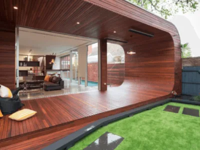 Spectacular terrace and roof in a single oval-shaped piece.