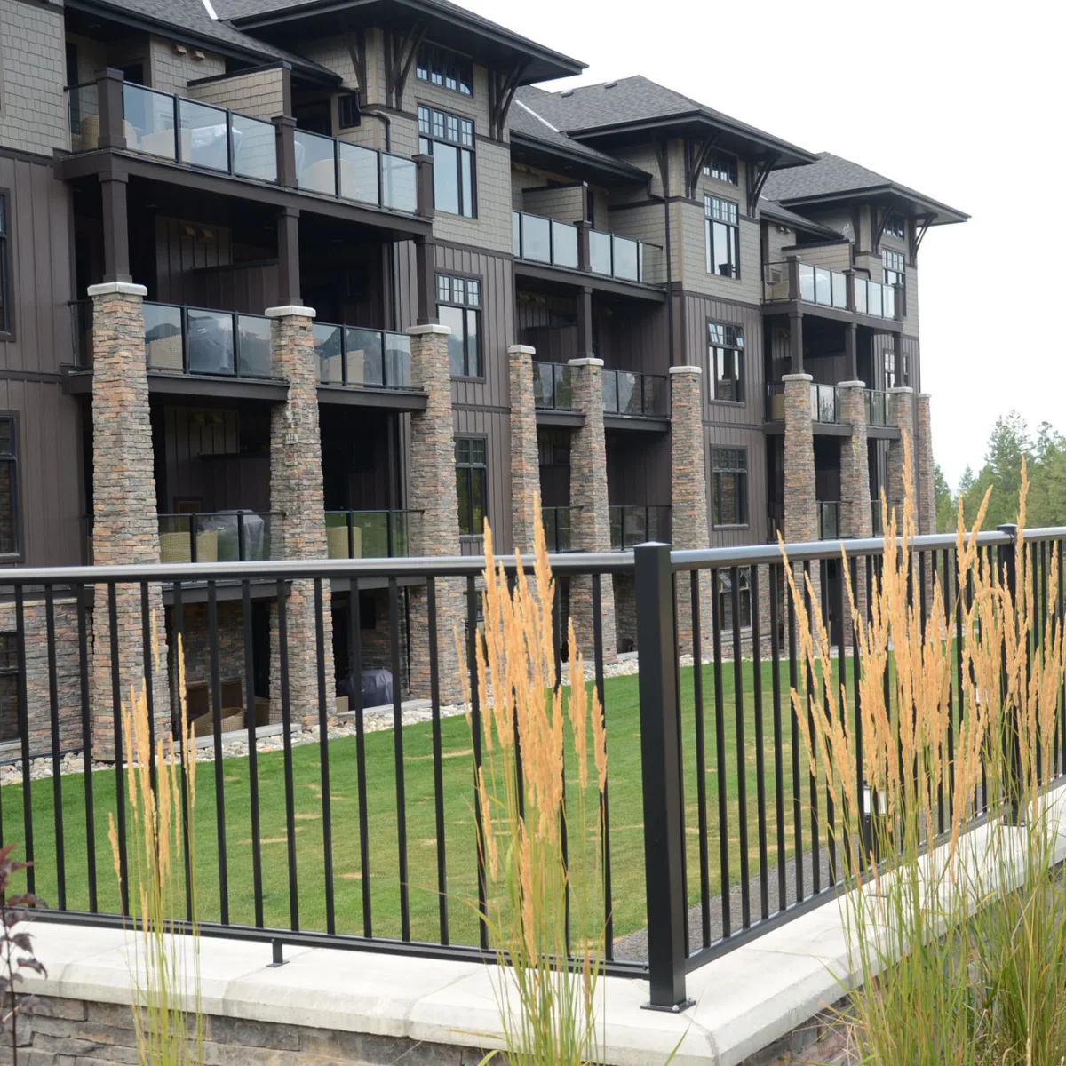 Century Aluminum Railings in a backyard