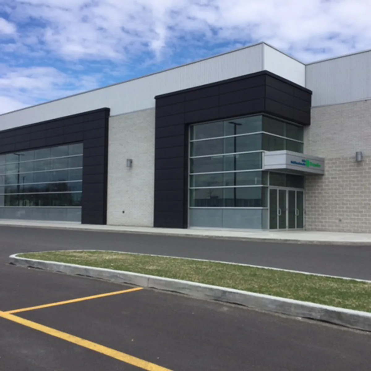 Expression - Revêtement préfini en fibrociment James Hardie - easy trim arena des deux glace