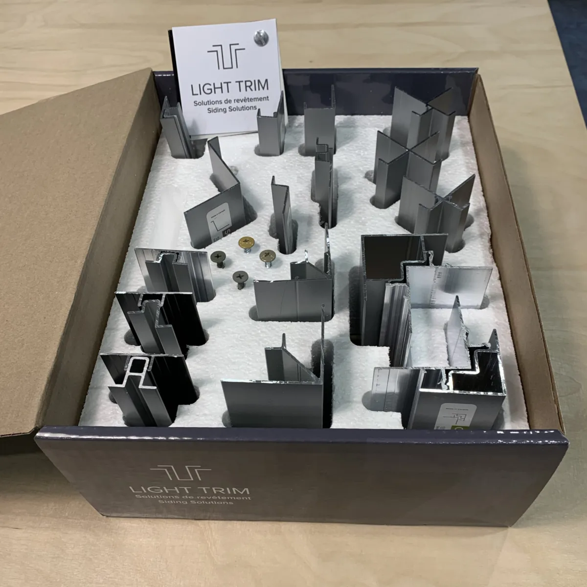 Solutions de revêtement Light Trim pour les produits en fibrociment échantillons