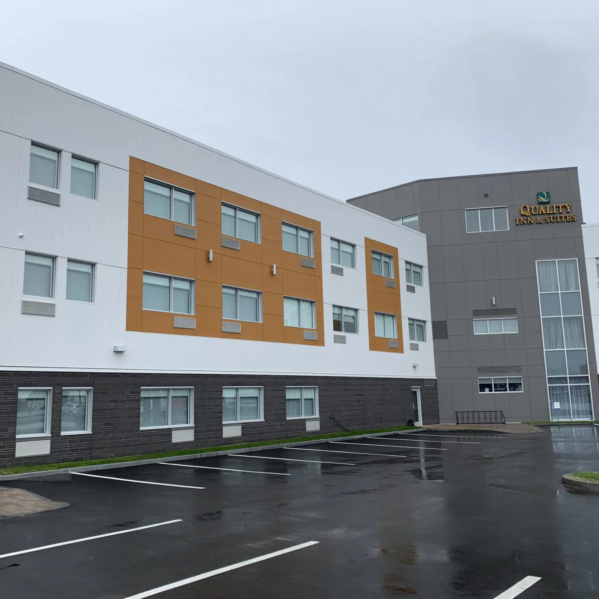 Solutions de revêtement Light Trim pour les produits en fibrociment Quality inn