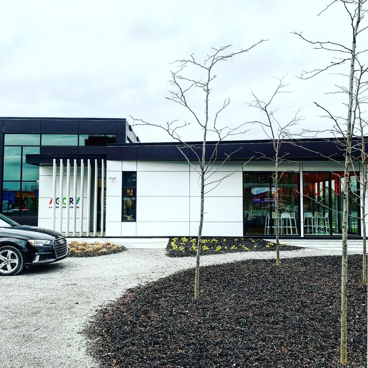 Solutions de revêtement Light Trim pour les produits en fibrociment Agora