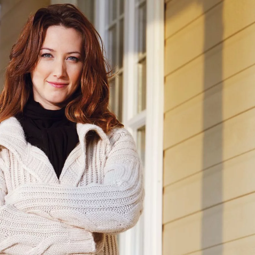 Maibec CanExel Engineered Siding - woman