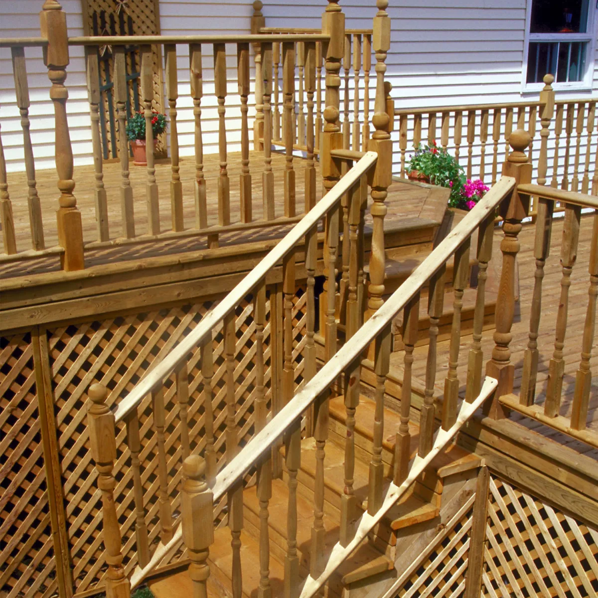 Marwood - Suntrellis Outdoor Deck Accessories and Lattice - Marwood Treated Decking 3
