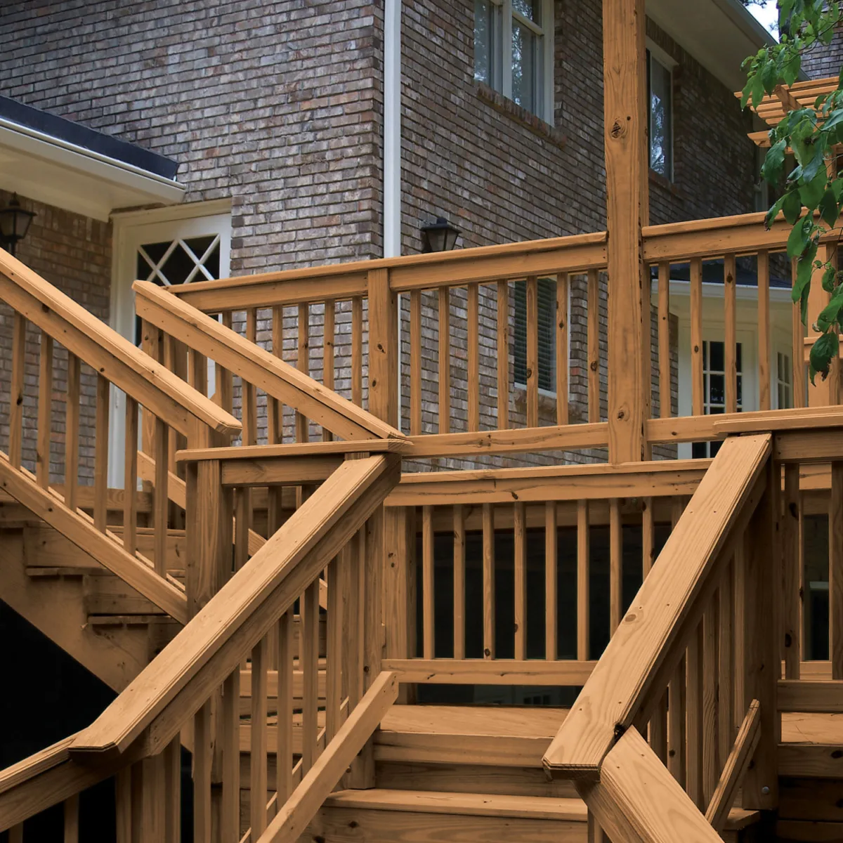 MicroPro Sienna - Bois traité - patio traité et escaliers